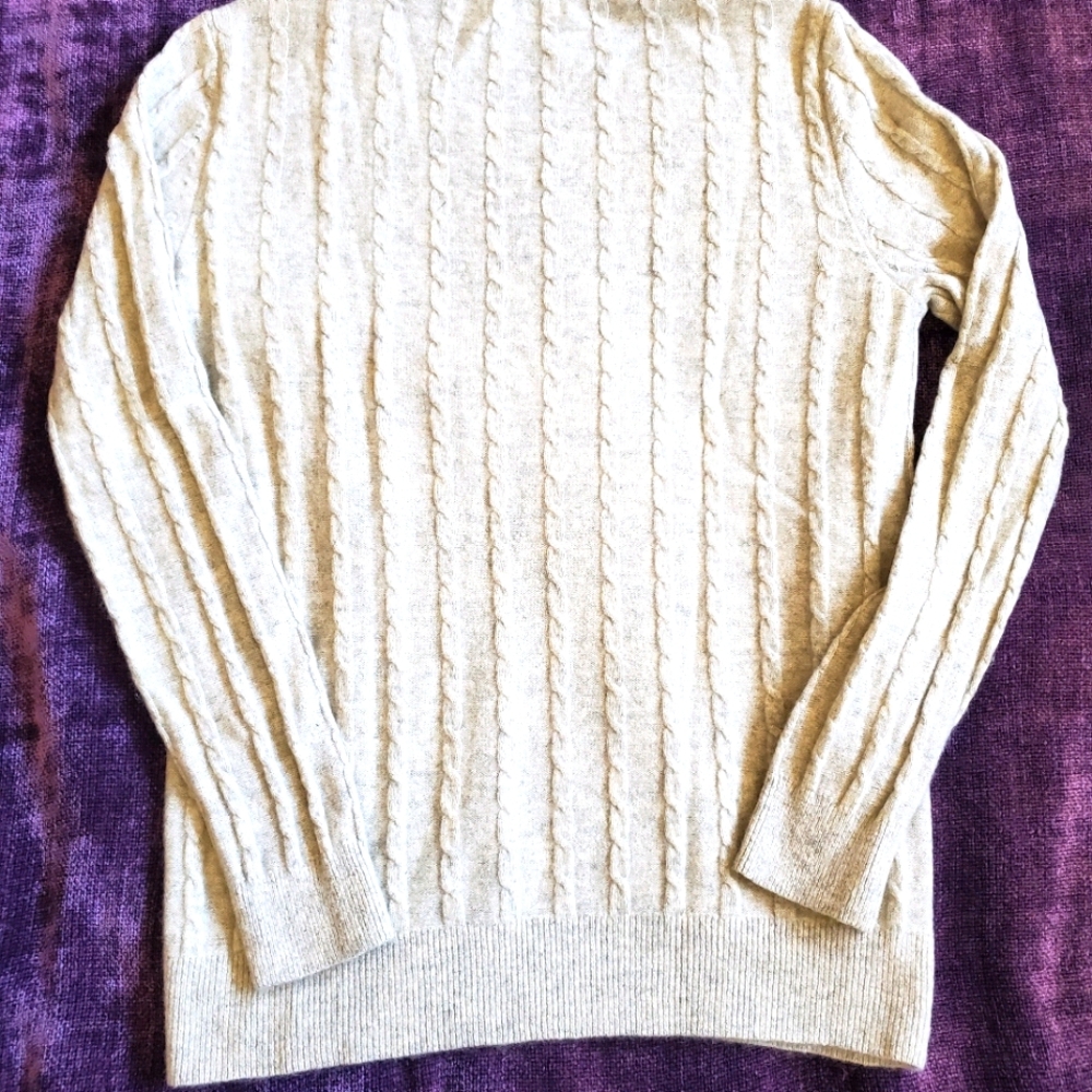 Cashmere ribbed sweater